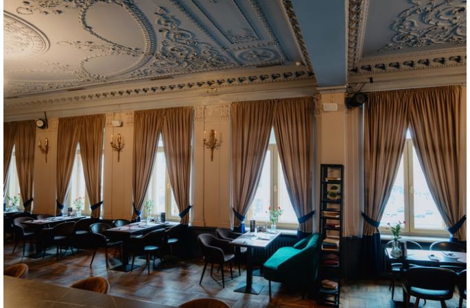 Ресторан Commode в Санкт-Петербурге